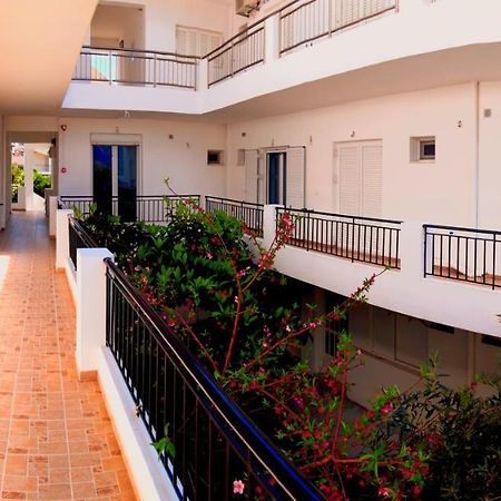 Ενοικιαζόμενα Δωμάτια Γεωργία Σταμούλου Rovies Luaran gambar